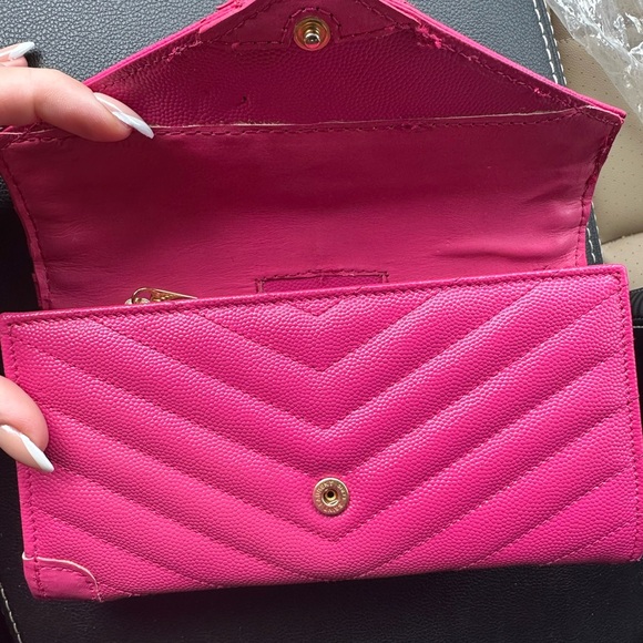 YSL damaged and repaired wallet - Picture 4 of 7
